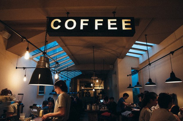 coffee-shop-1149155_640